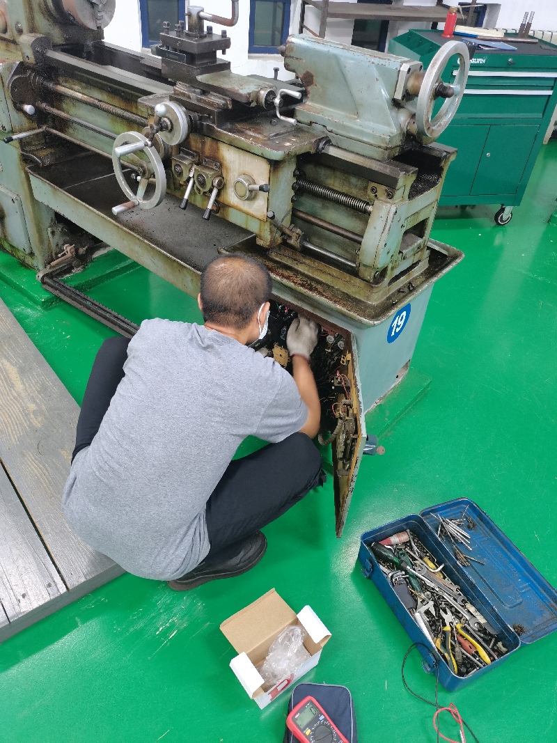 成功为客户修复一批实践实训用普车